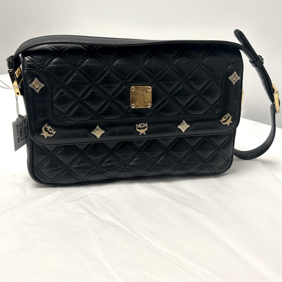 Authentic MCM good condition tarnish in metal hardware - Picture 1 of 12